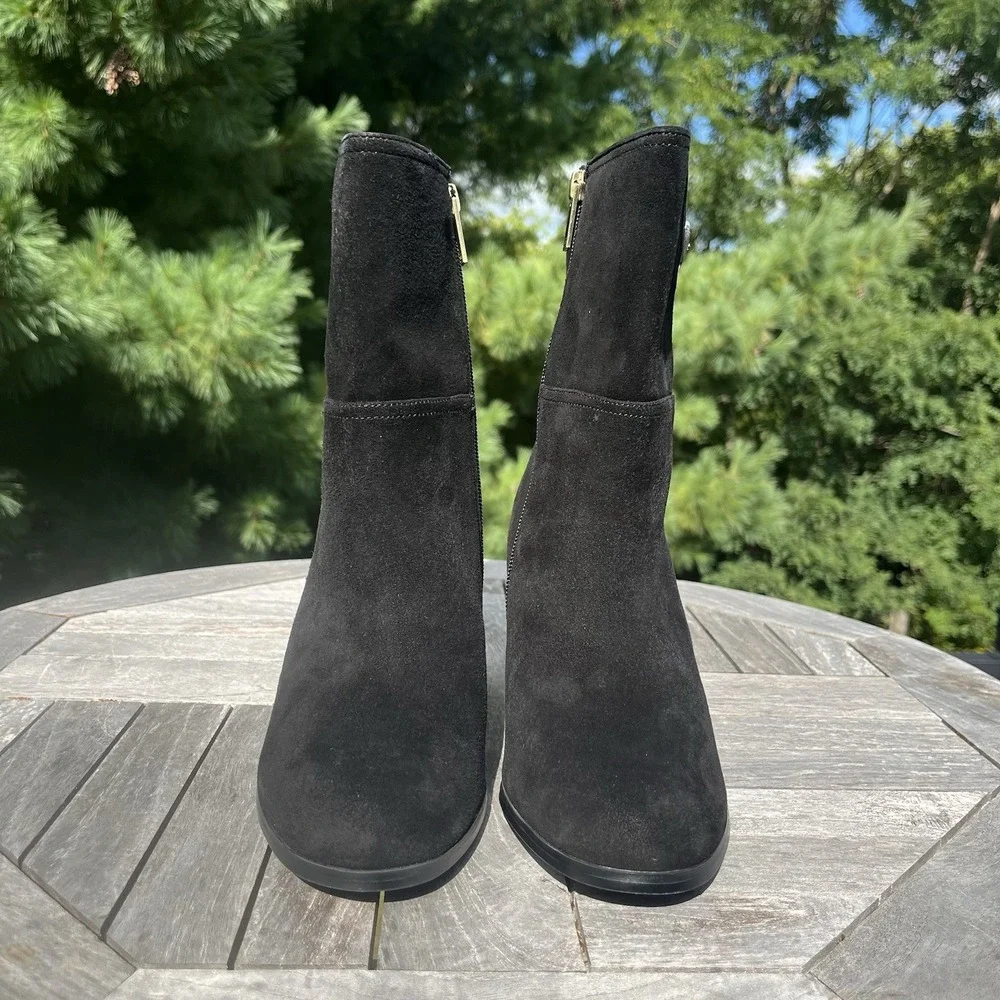 Jones New York Byberry Boots Womens Sz 7.5 Midcalf Black Suede Block Heel Buckle